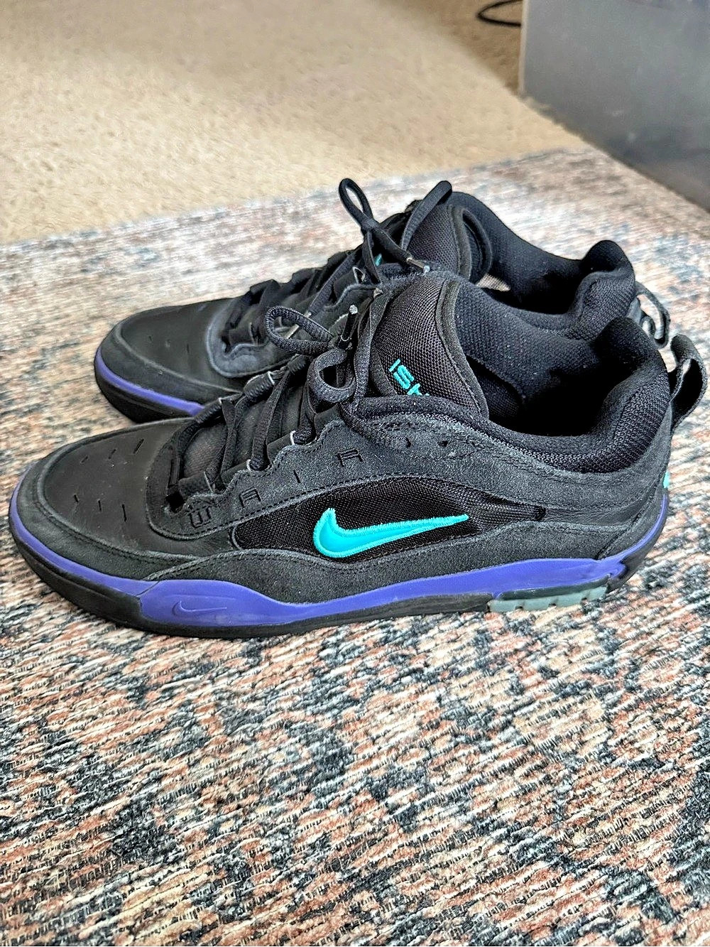 Nike SB Air Max Ishod Wair Black Grape Sneakers